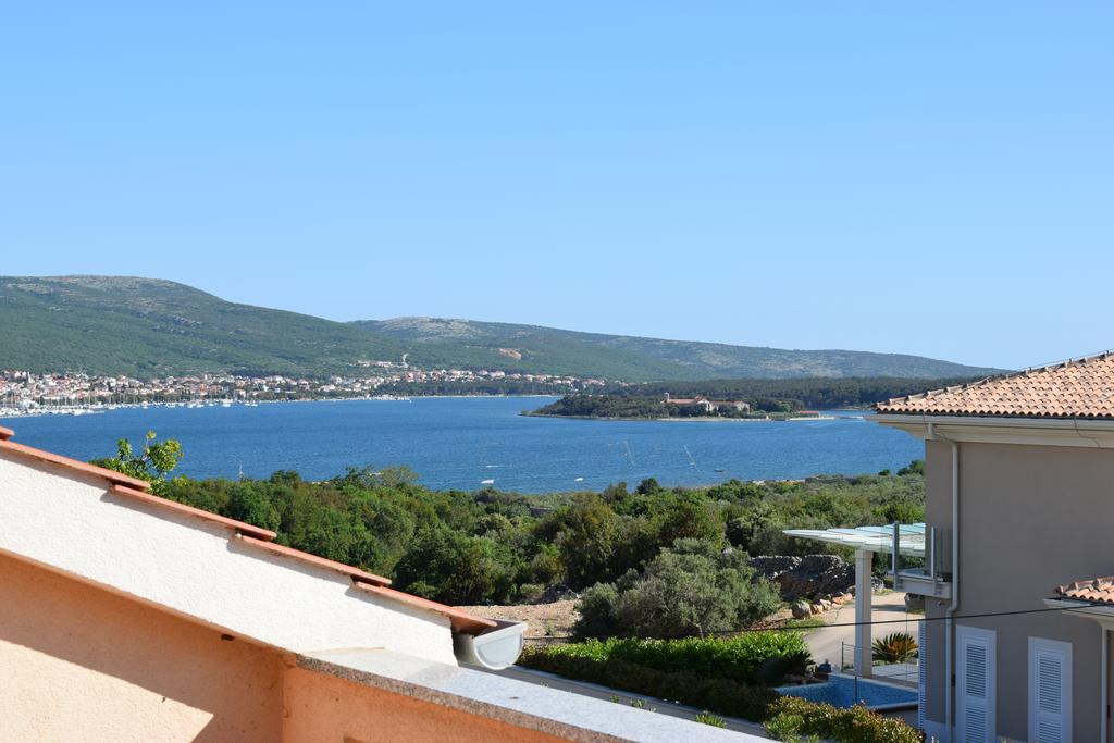 View Apartment *